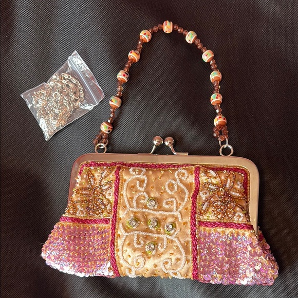 Handbags - Elegant Beaded Evening Clutch / Crossbody Pink and Gold